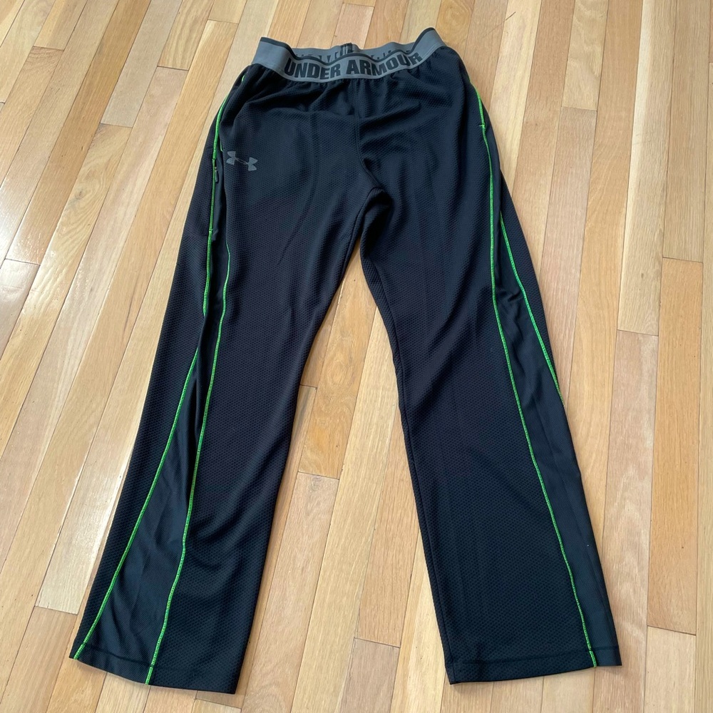 Under Armour lightweight sweats size M